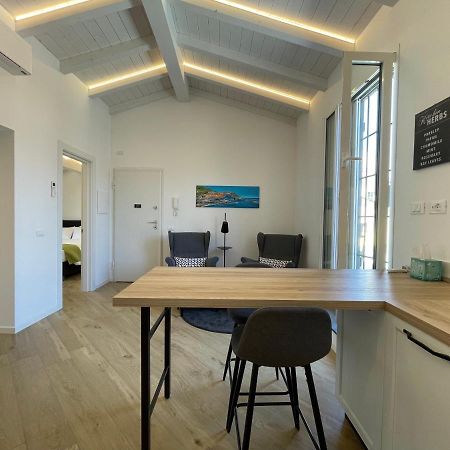 Sun Luxury Apartment In Centro Storico К'яварі Екстер'єр фото