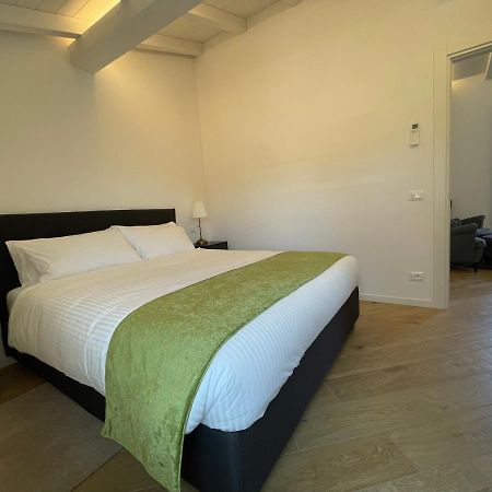 Sun Luxury Apartment In Centro Storico К'яварі Екстер'єр фото