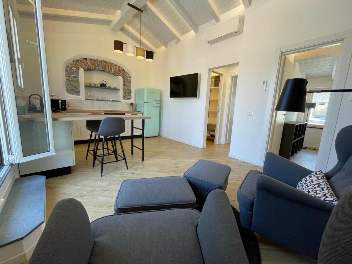Sun Luxury Apartment In Centro Storico К'яварі Екстер'єр фото